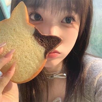 藏爱的画像